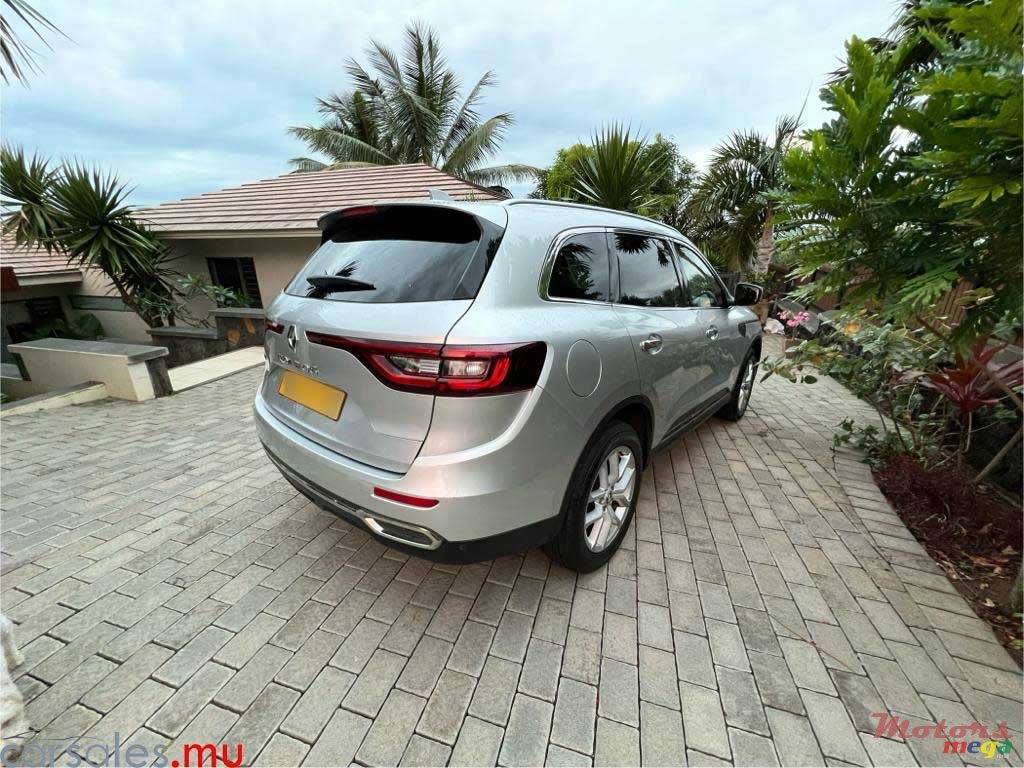 2020' Renault Koleos 2.0 Zen dci 190 photo #3