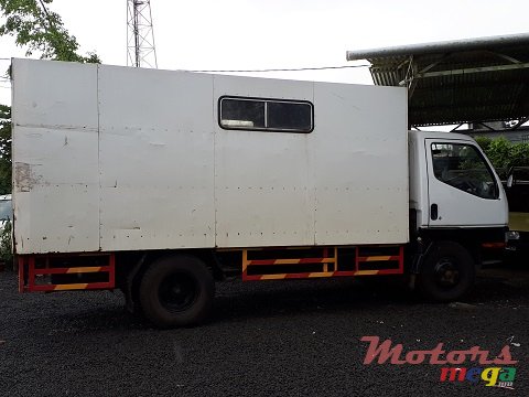 1999' Mitsubishi Canter photo #4