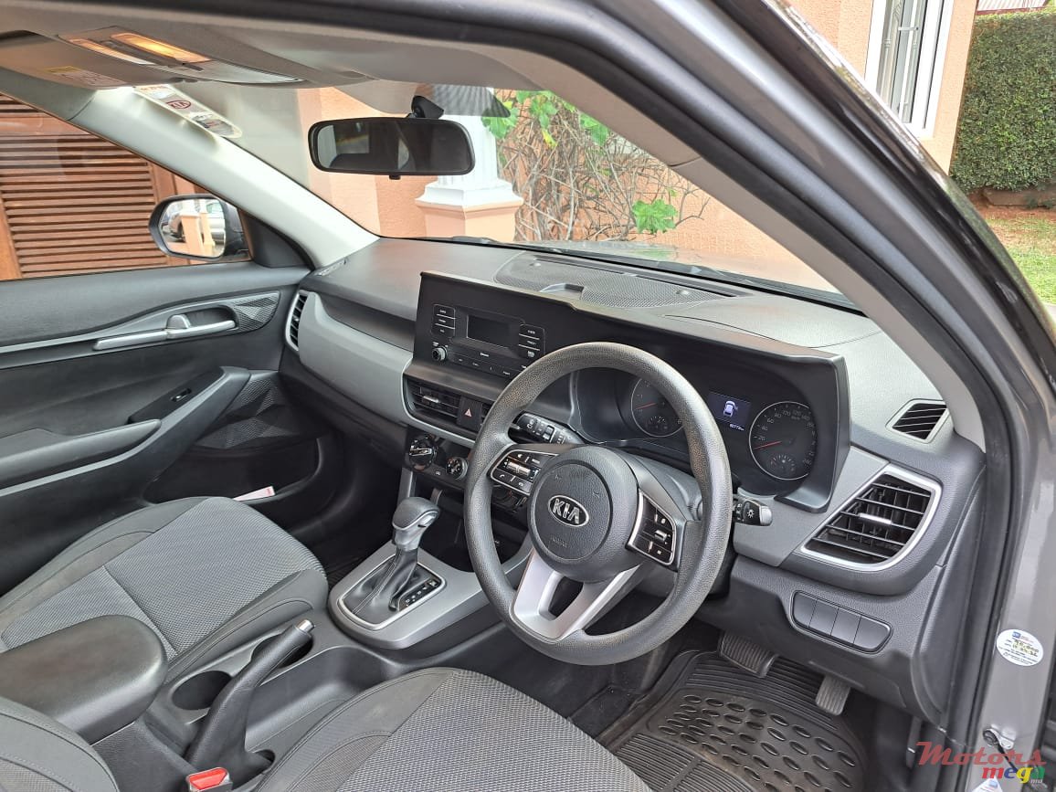 2021' Kia Seltos photo #6