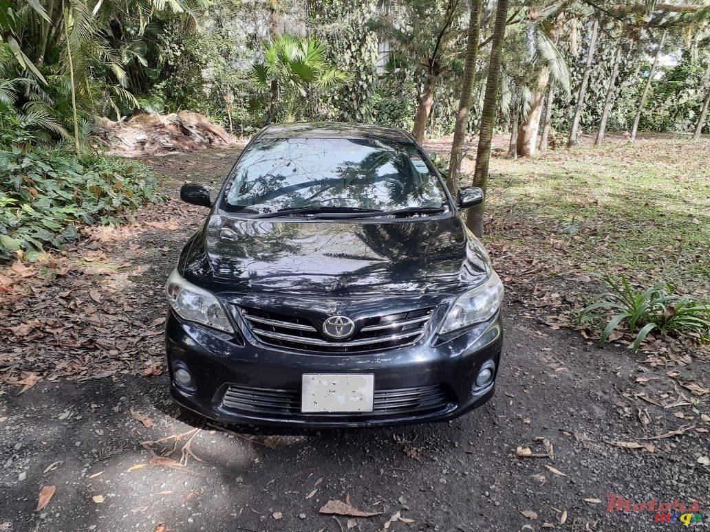 2013' Toyota Corolla photo #1