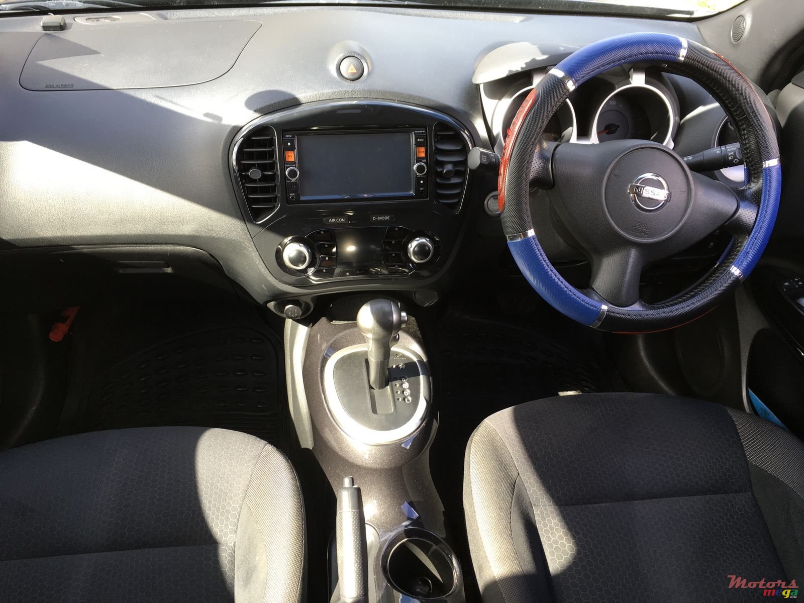 2013' Nissan Juke photo #3