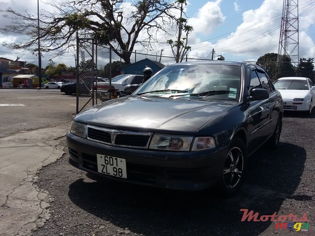 1998' Mitsubishi Lancer photo #4