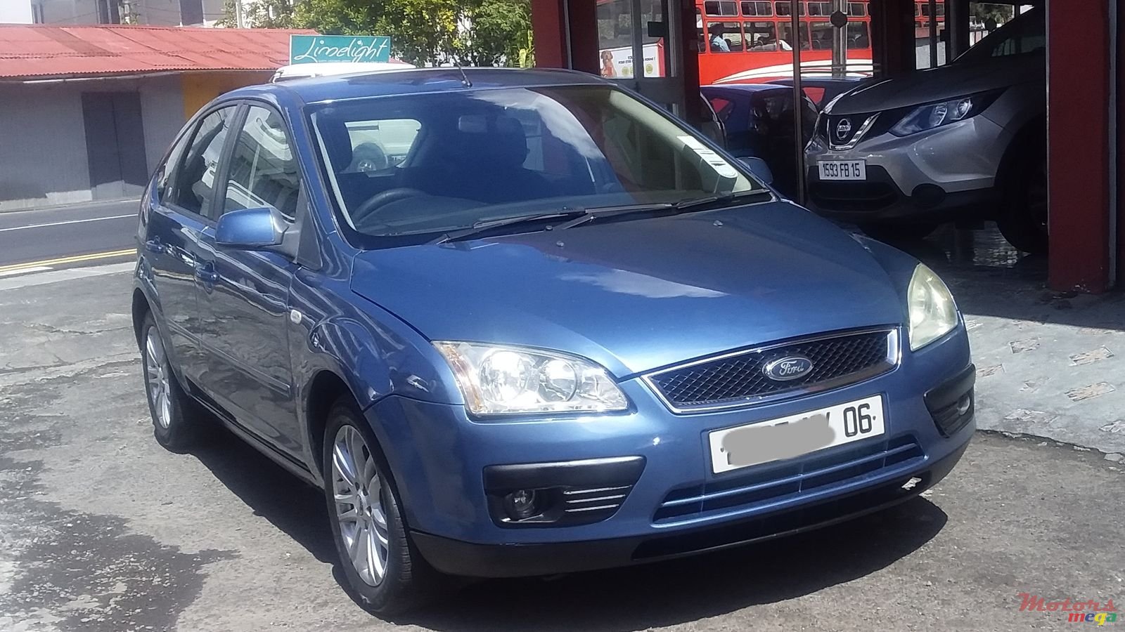 2006' Ford Focus photo #1