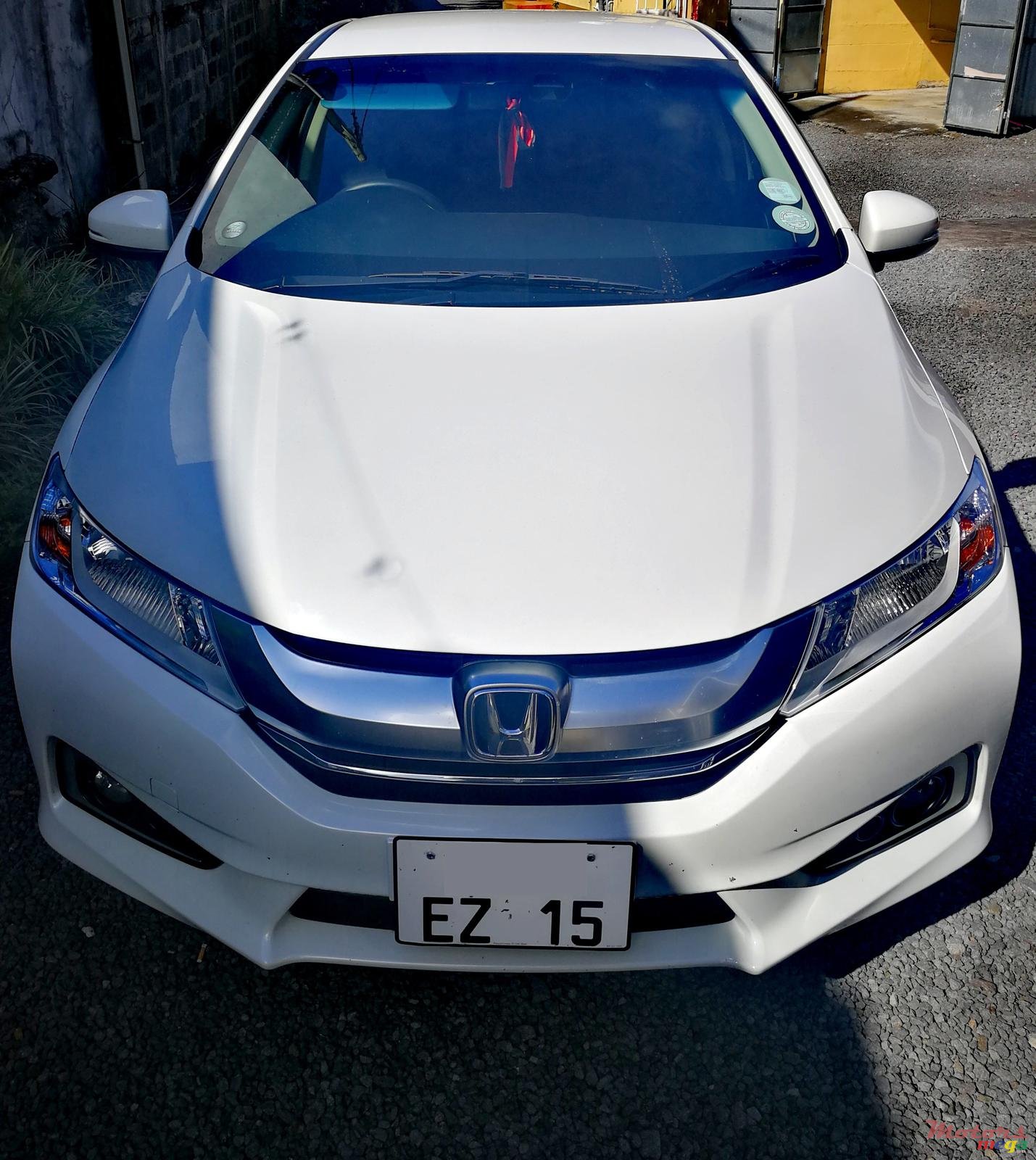 2015' Honda Grace Hybrid photo #4