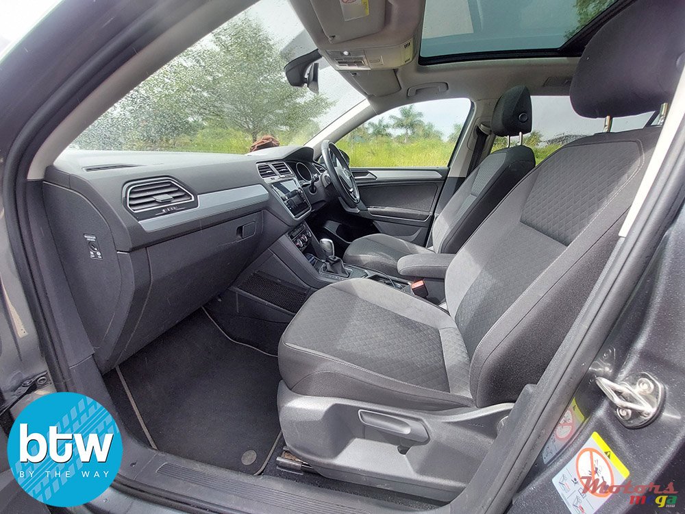 2019' Volkswagen Tiguan Allspace photo #4