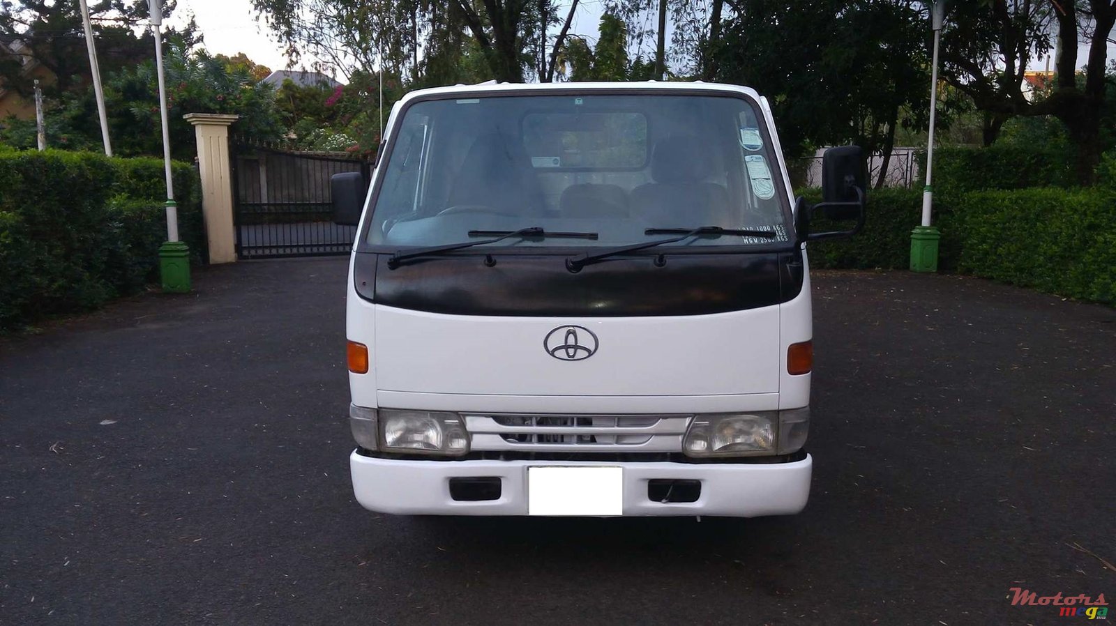 1998' Toyota Dyna photo #2