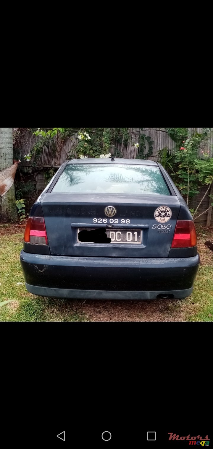 2001' Volkswagen Polo Classic photo #3