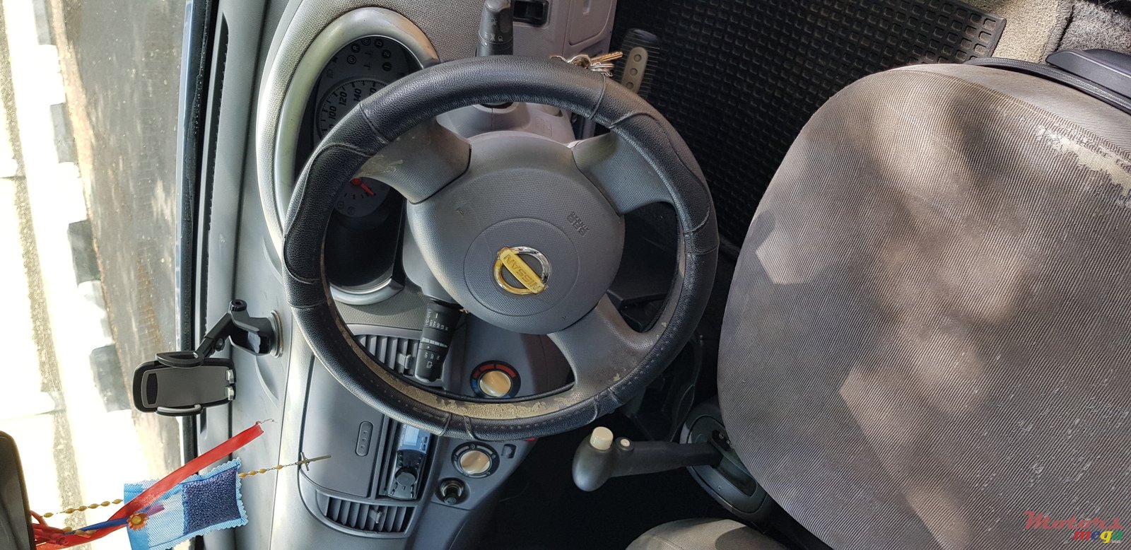 2002' Nissan March photo #2