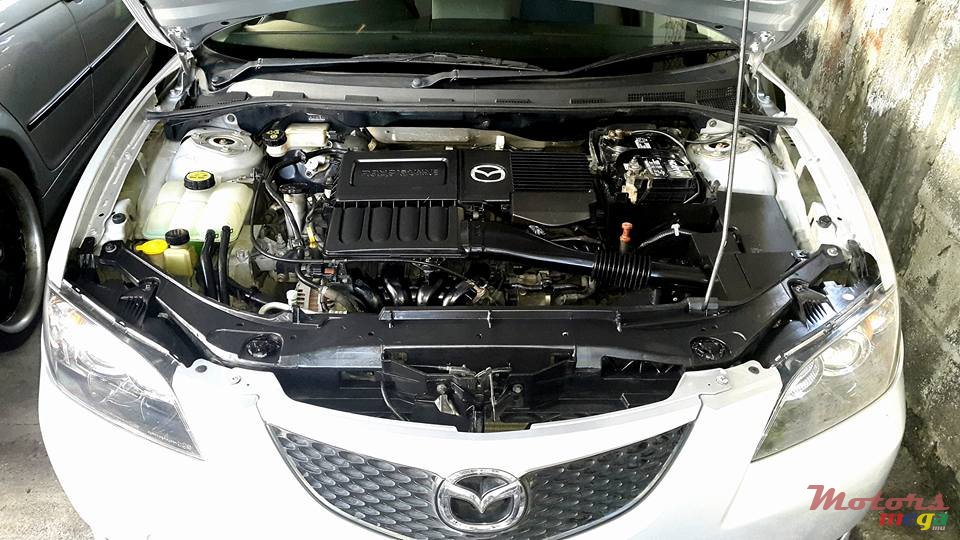 2003' Mazda photo #7