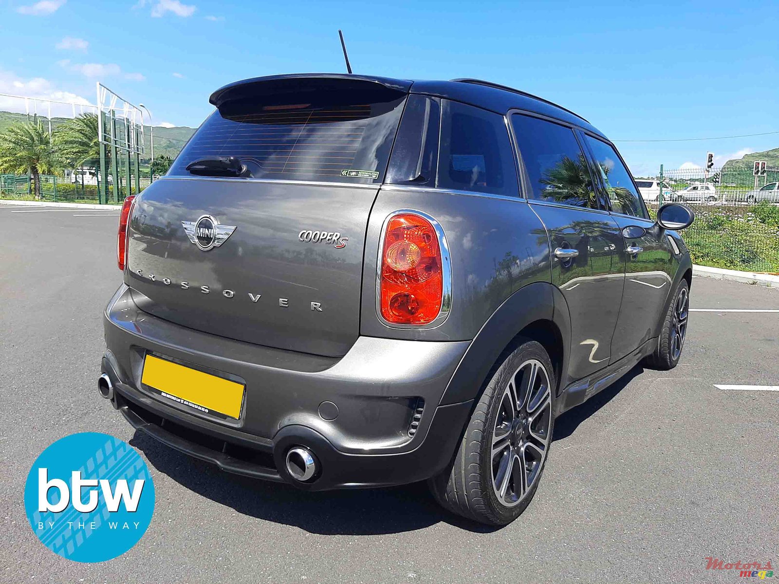 2013' MINI Cooper Countryman photo #3