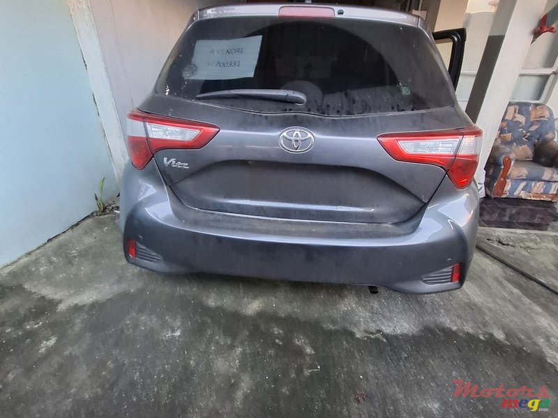 2017' Toyota Vitz None photo #3
