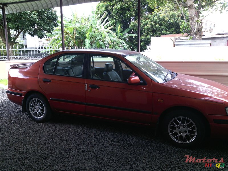 1997' Nissan Primera photo #5