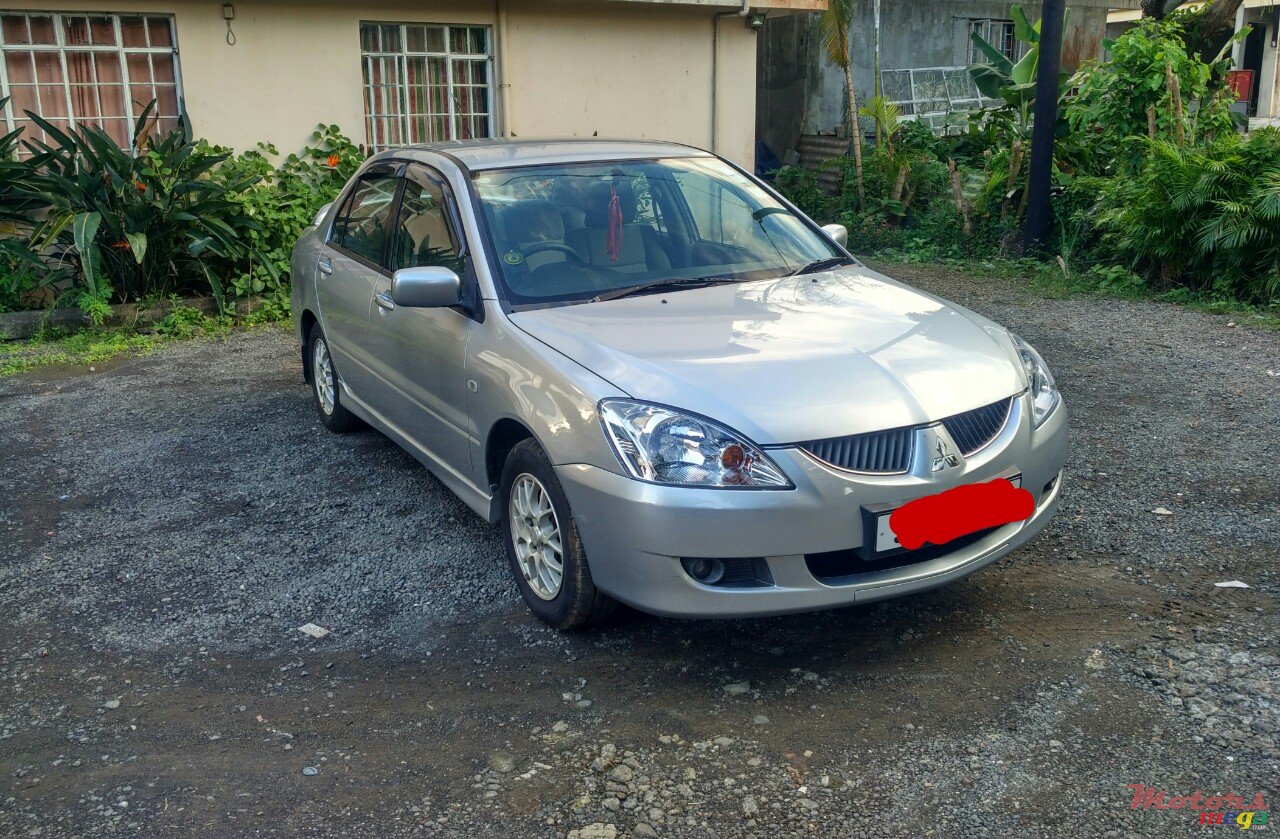 2006' Mitsubishi Lancer photo #1