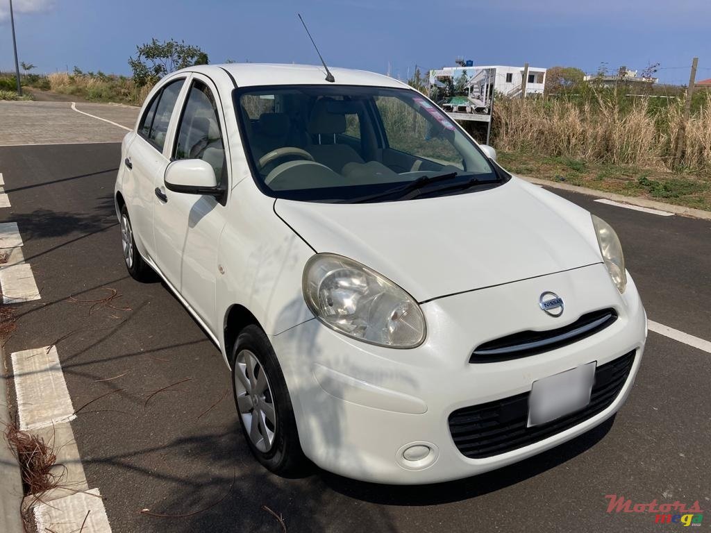 2013' Nissan March photo #4