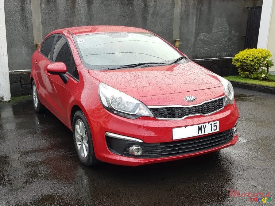 2015' Kia Rio photo #5