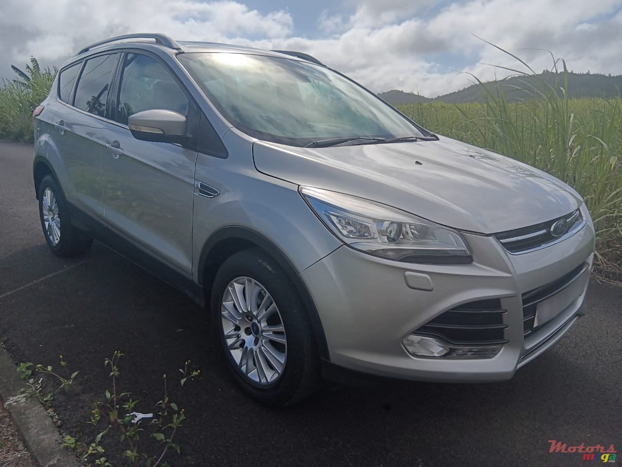 2014' Ford Kuga photo #1