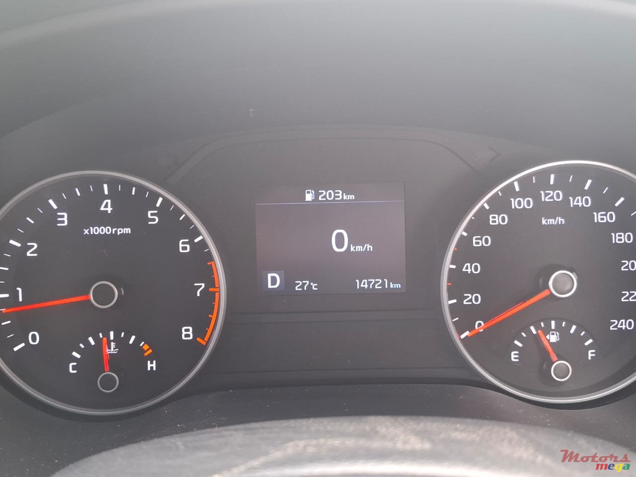 2020' Kia Sportage photo #7