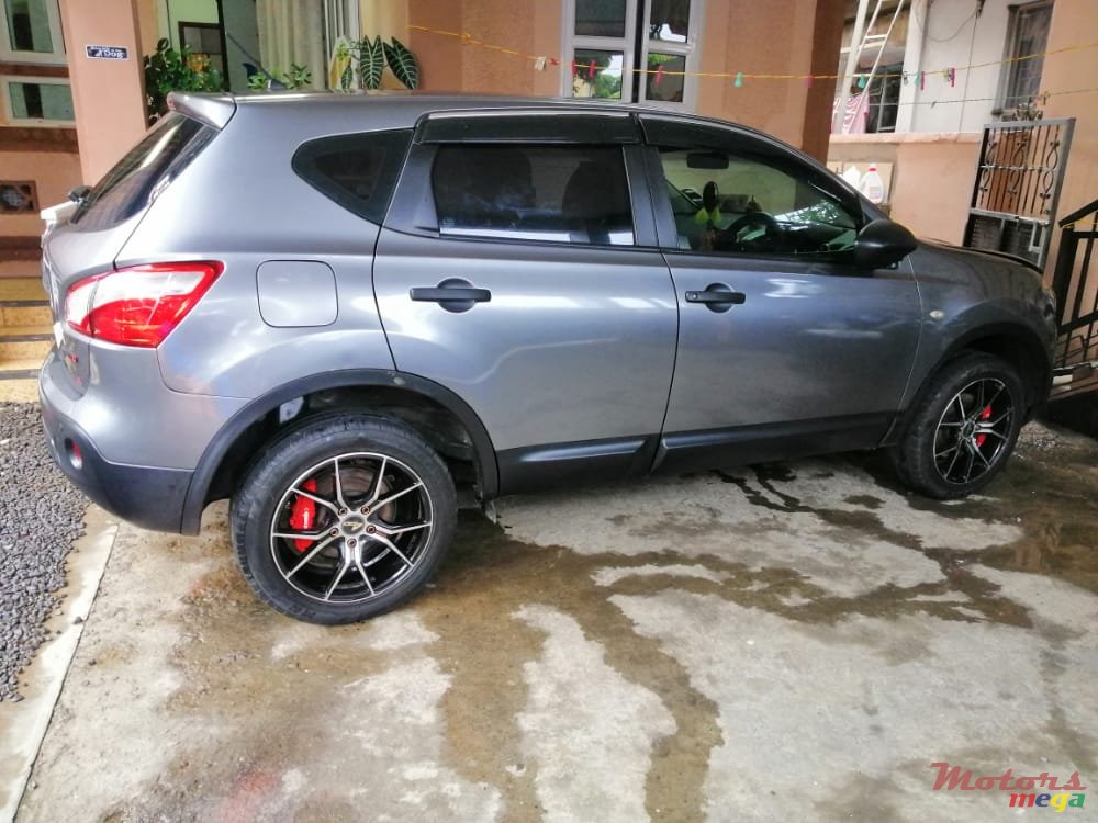 2013' Nissan Qashqai photo #6