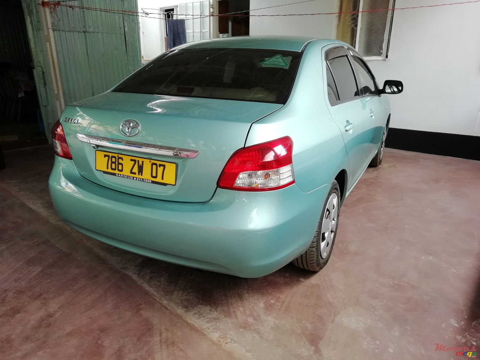 2007' Toyota Belta photo #1