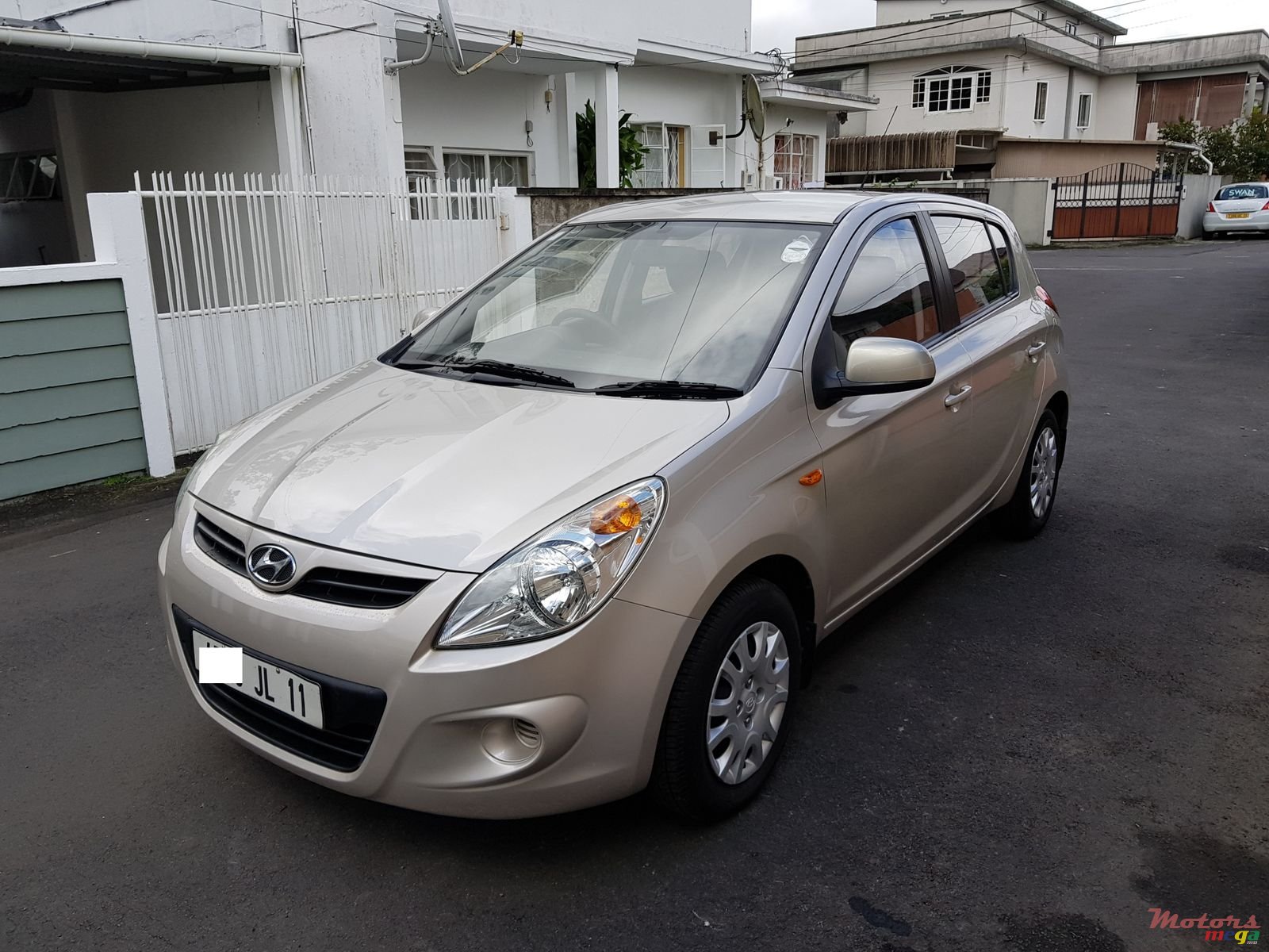 2011' Hyundai i20 photo #2