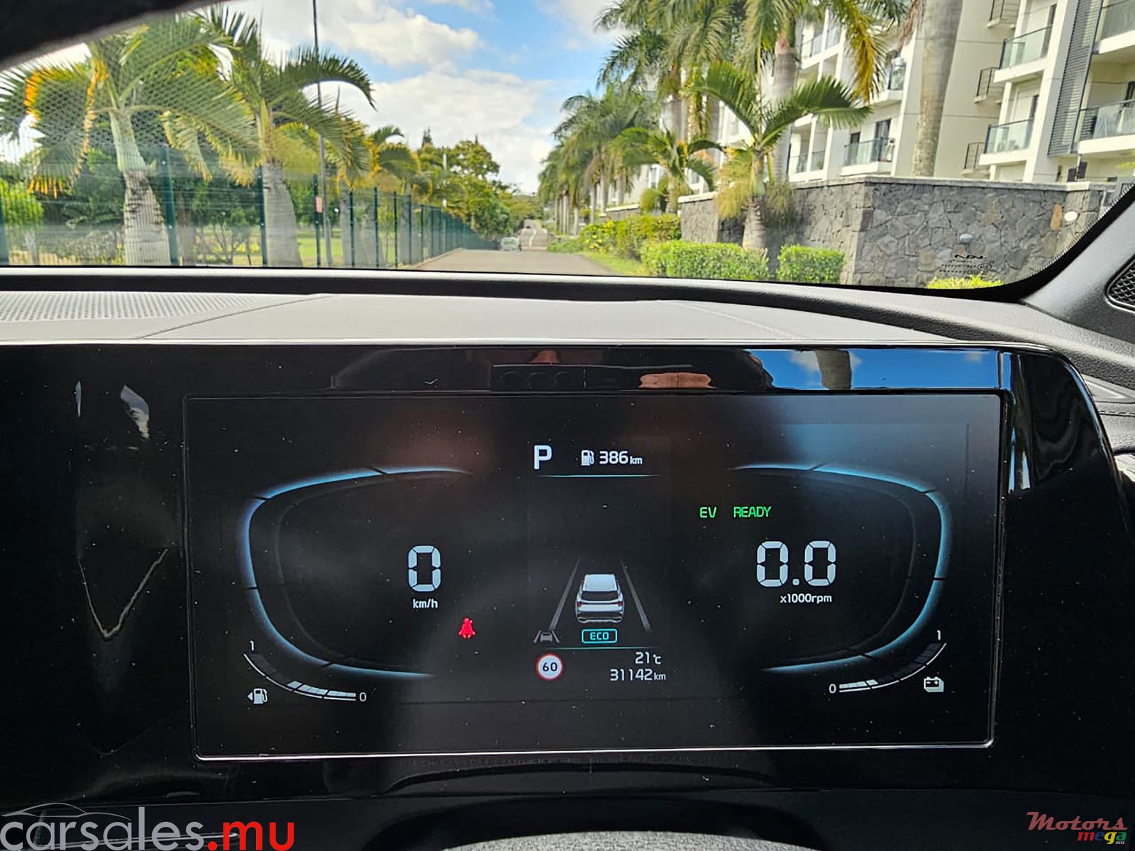 2025' Kia Sportage GT Line 1.6 Hybrid photo #7