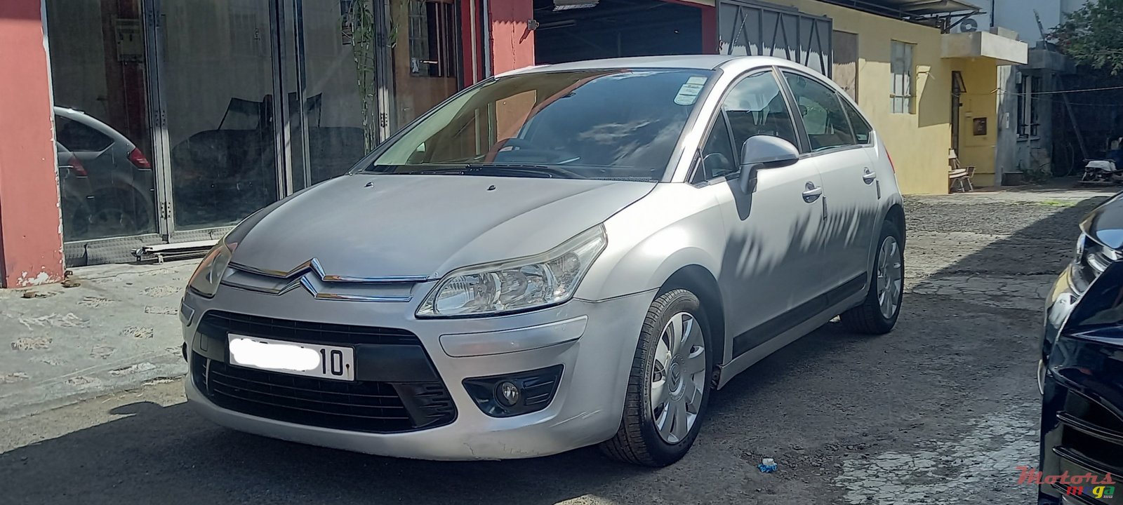 2010' Citroen C4 photo #1