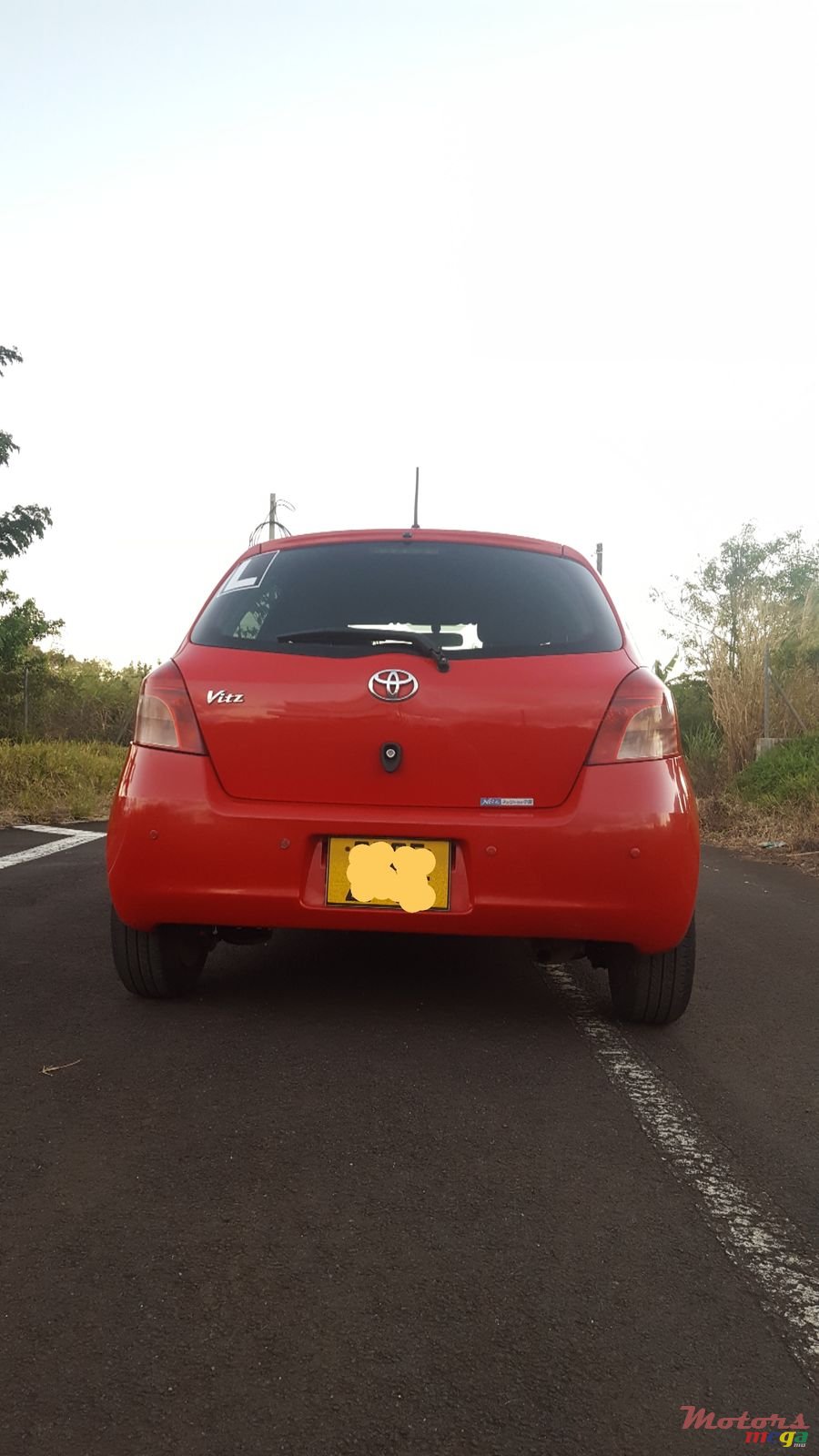 2005' Toyota Vitz photo #4