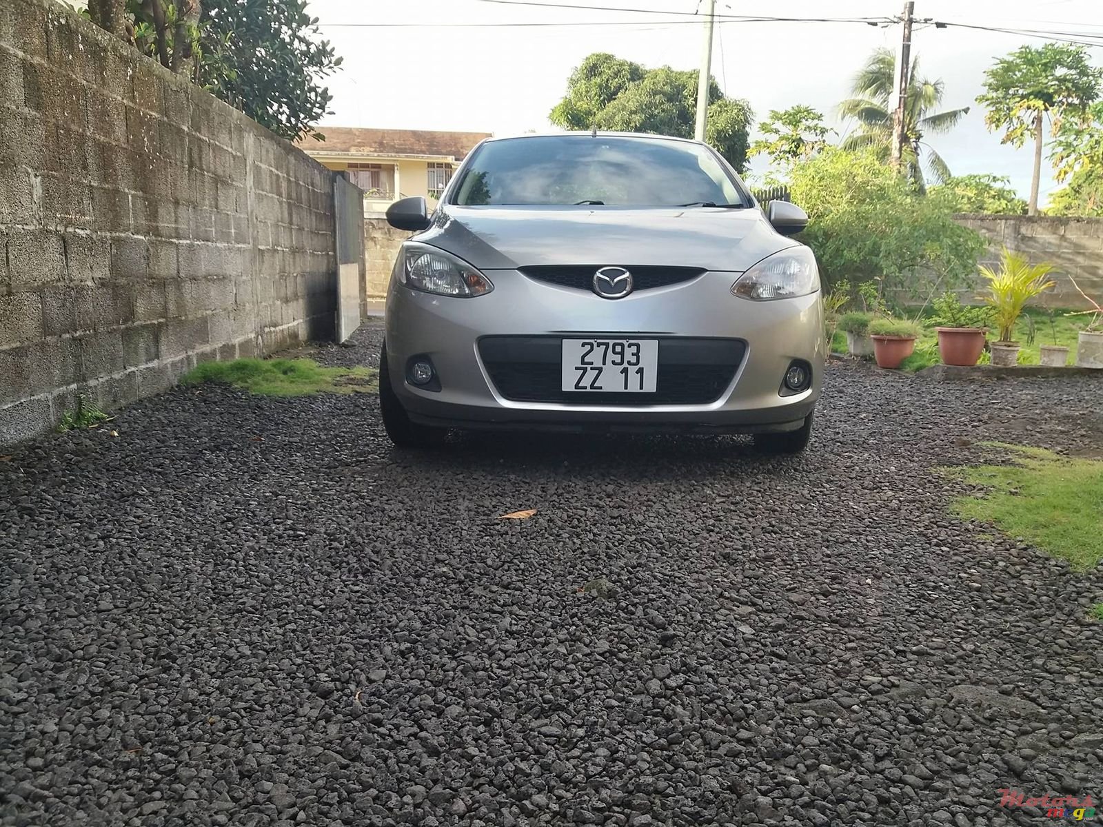 2011' Mazda Demio 2011 photo #3