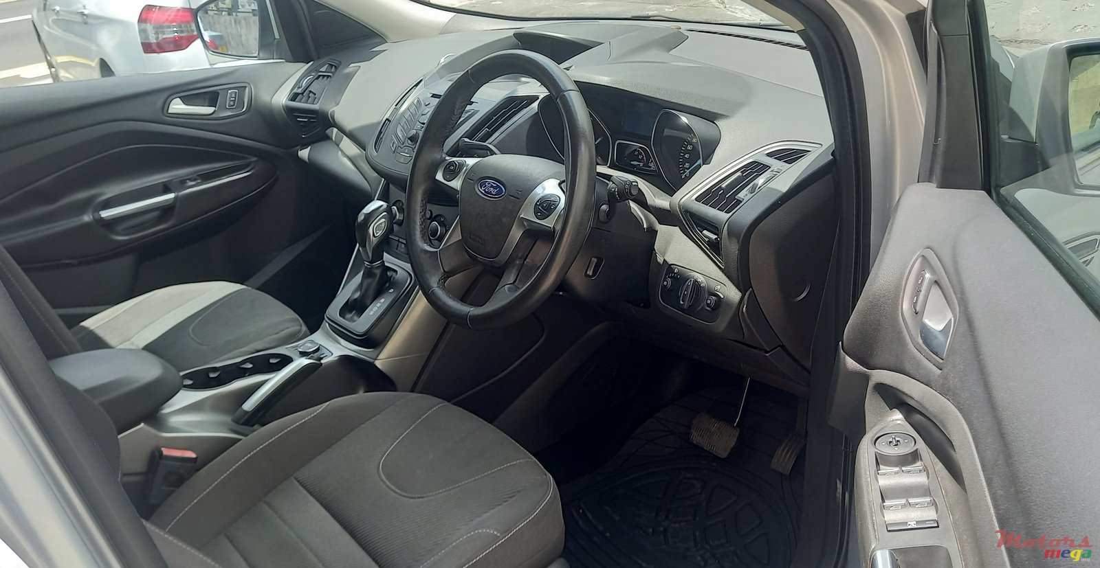 2015' Ford Kuga photo #5