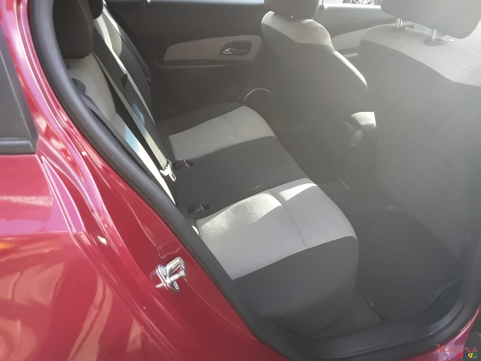 2013' Chevrolet Cruze photo #4