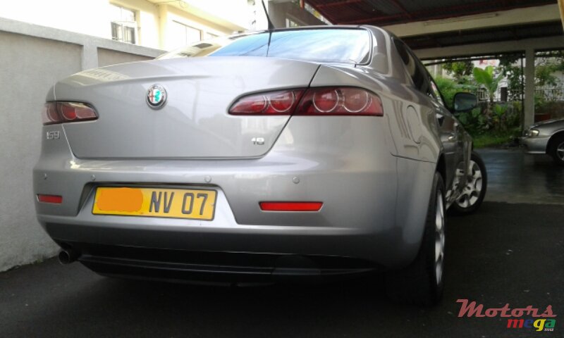 2007' Alfa Romeo 159 photo #2