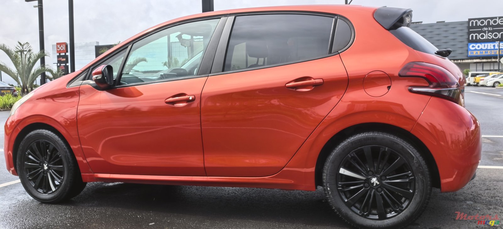2017' Peugeot 208 photo #2