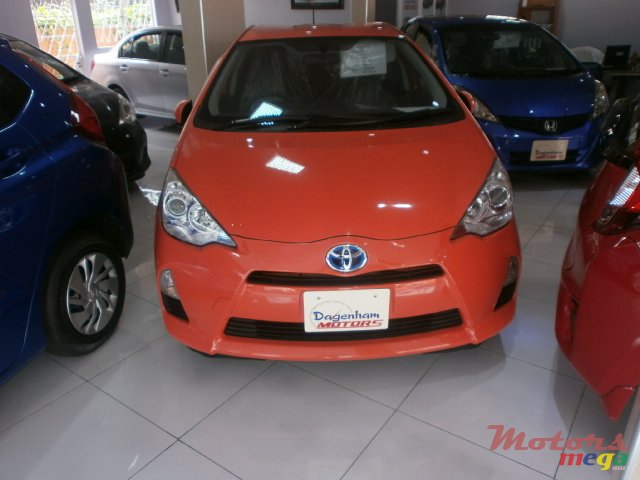 2013' Toyota Aurion Aqua photo #1