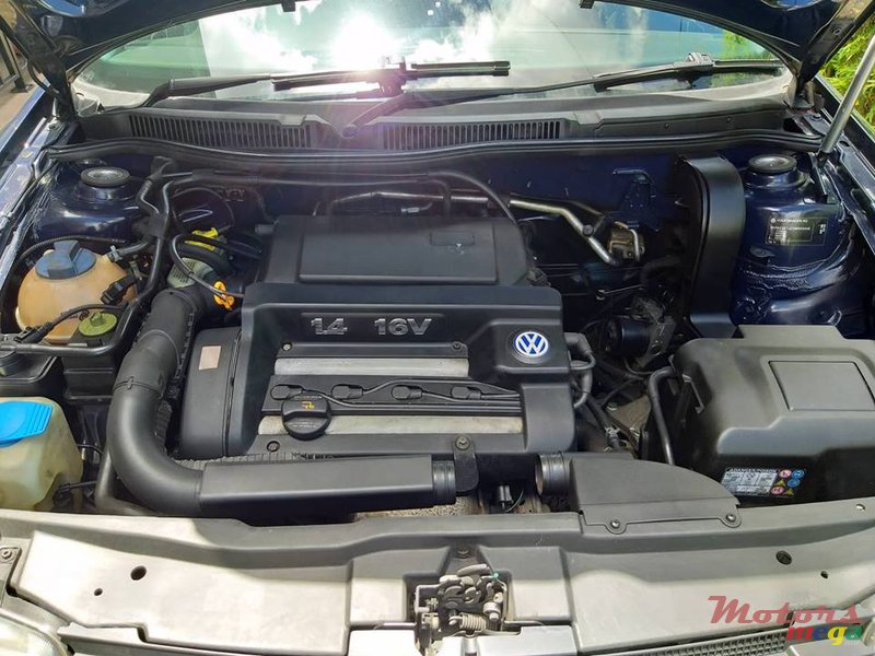 2003' Volkswagen Bora 1.4L PETROL photo #4