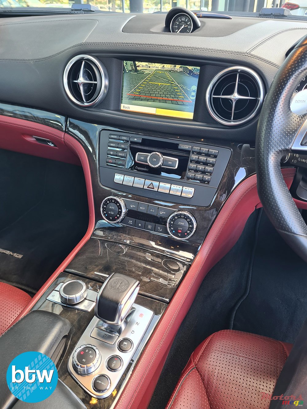 2012' Mercedes-Benz SL 63 AMG photo #7