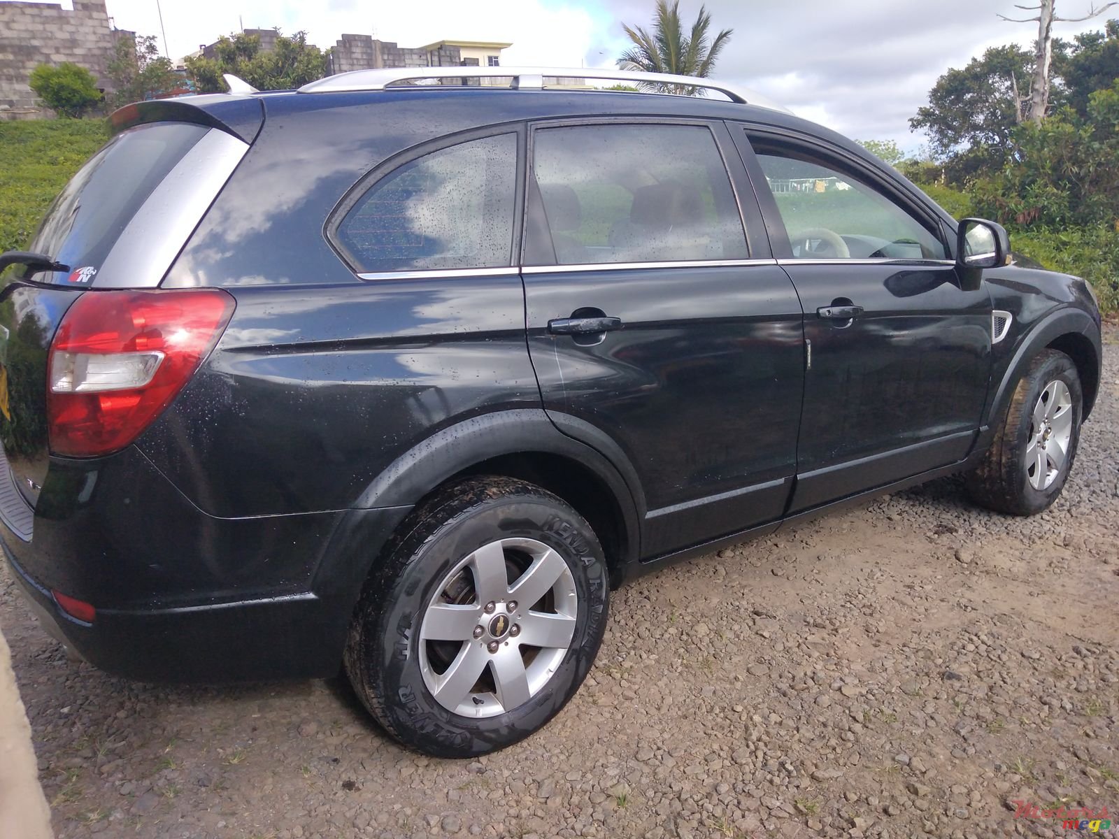 2009' Chevrolet Captiva photo #1