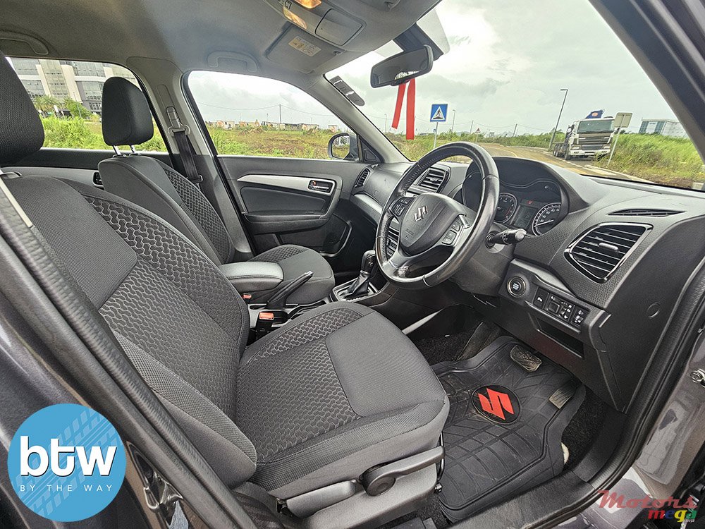 2021' Suzuki BREZZA GLX photo #5