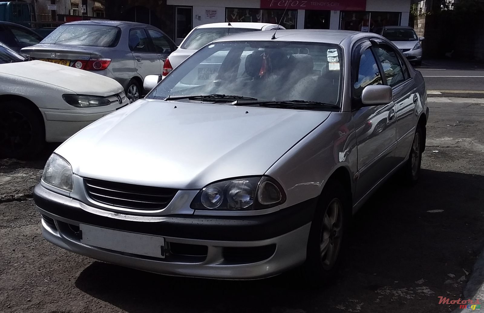 1999' Toyota Corona photo #1