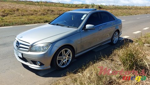 2009' Mercedes-Benz C-Class C200 1800cc photo #3