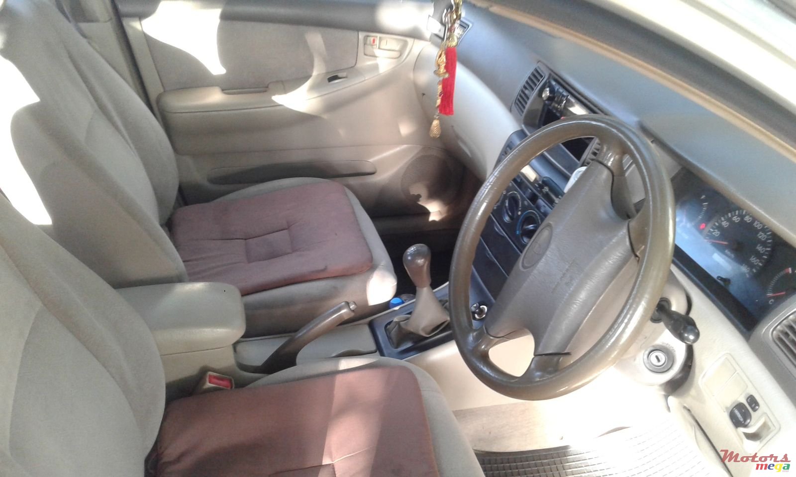 2001' Toyota Corolla photo #3