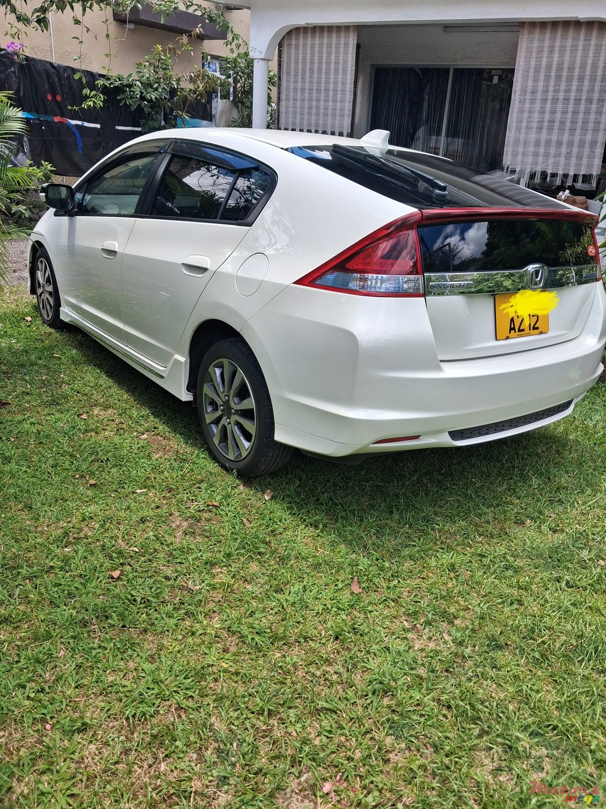 2012' Honda Insight photo #1