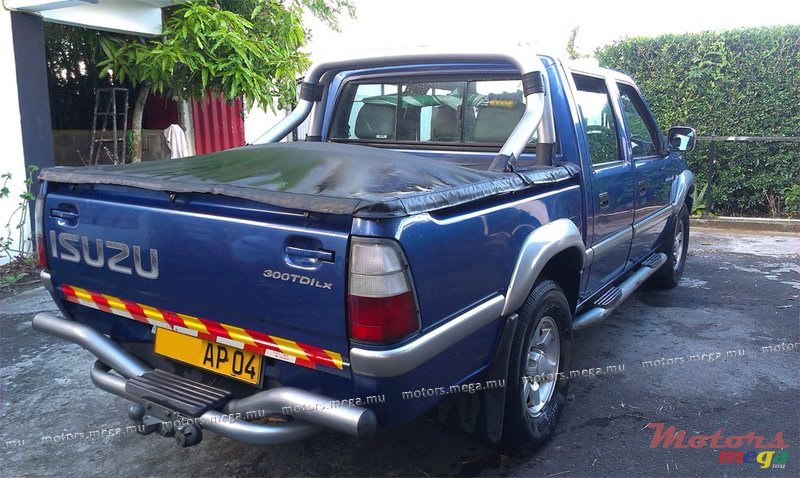 2004' Isuzu KB Series 300 TDi LX photo #5