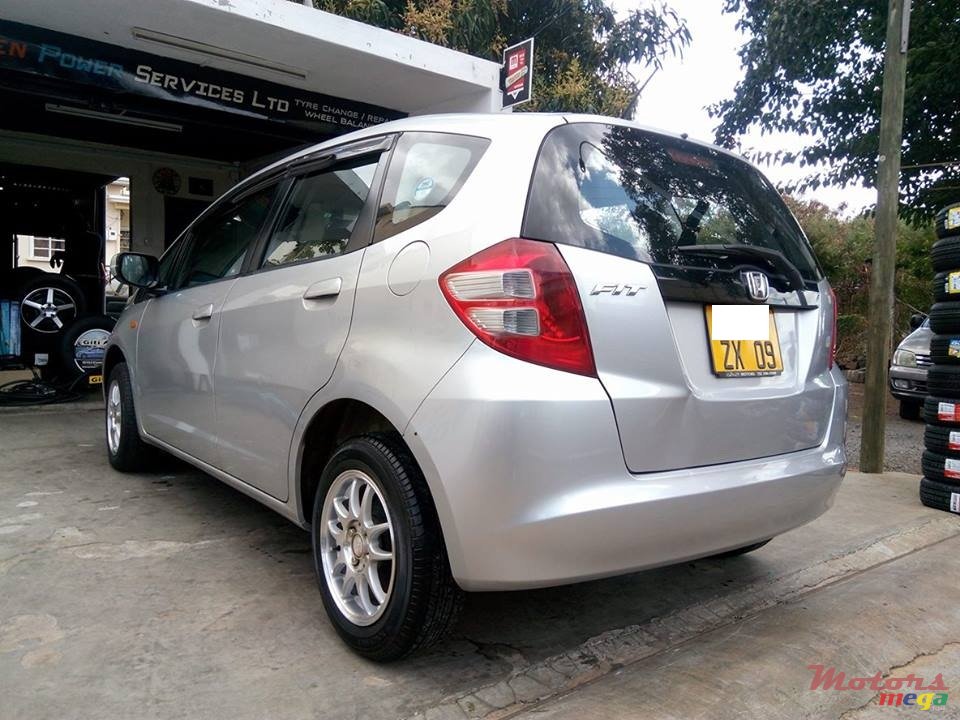 2009' Honda Fit photo #4