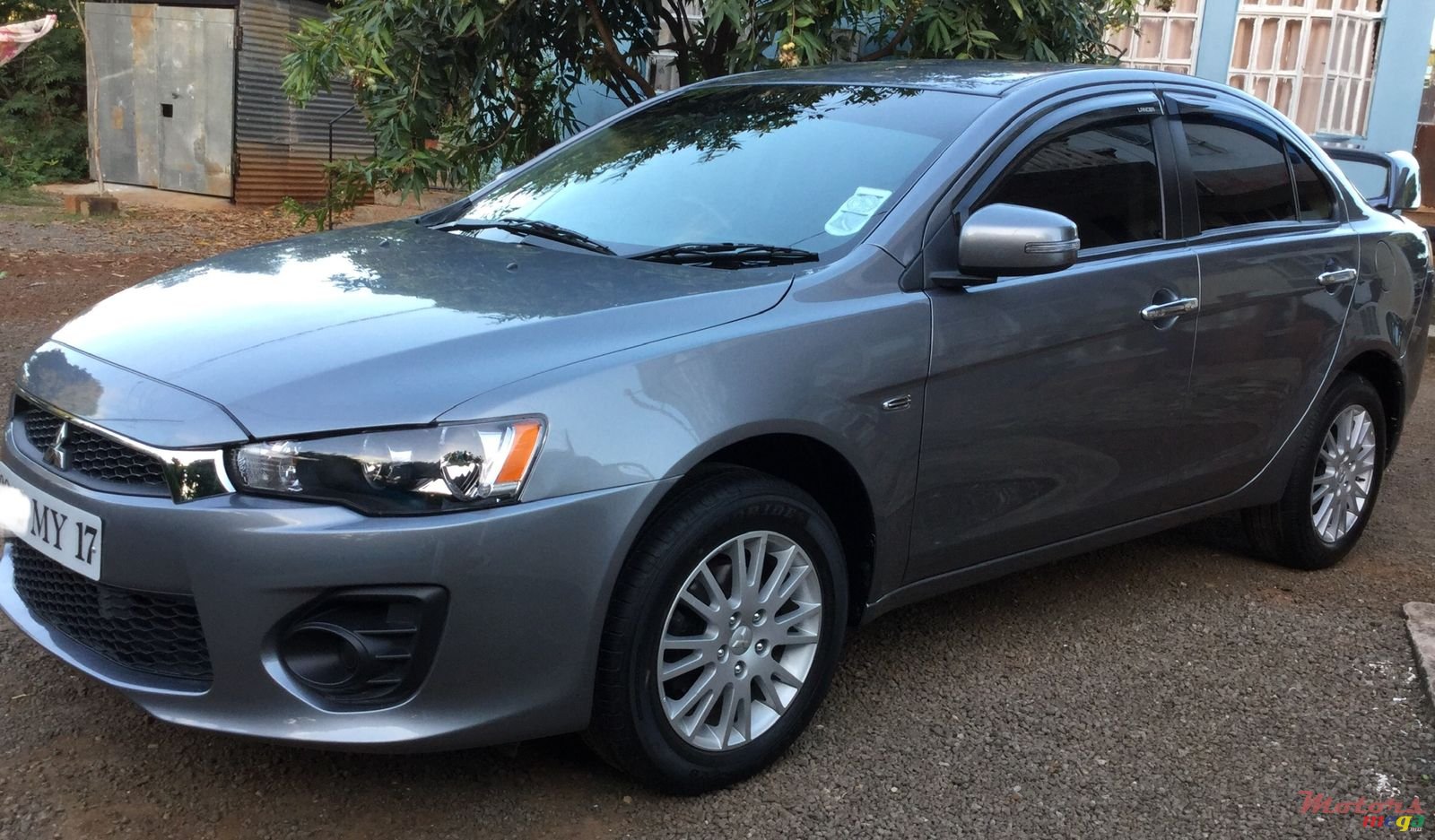 2017' Mitsubishi Lancer EX photo #2