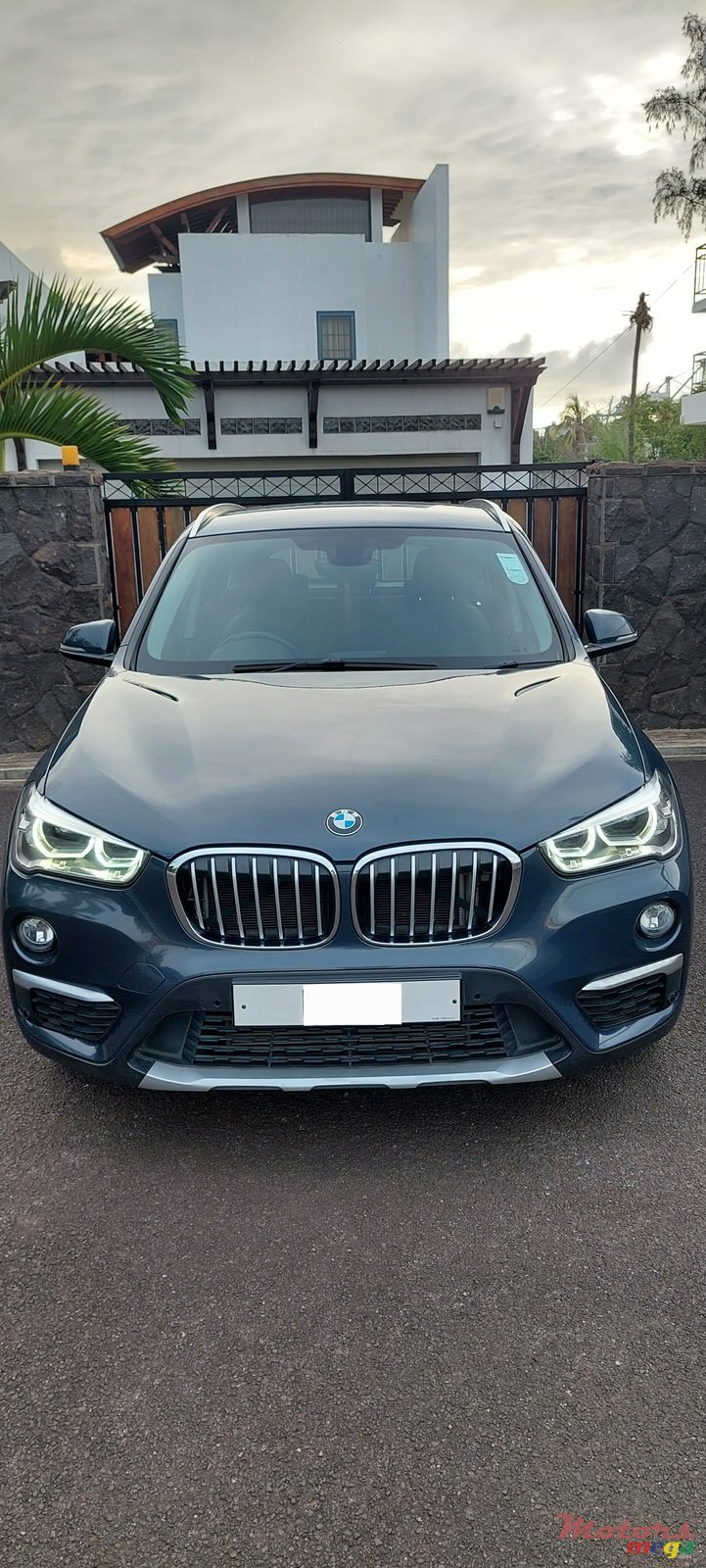 2017' BMW X1 photo #1