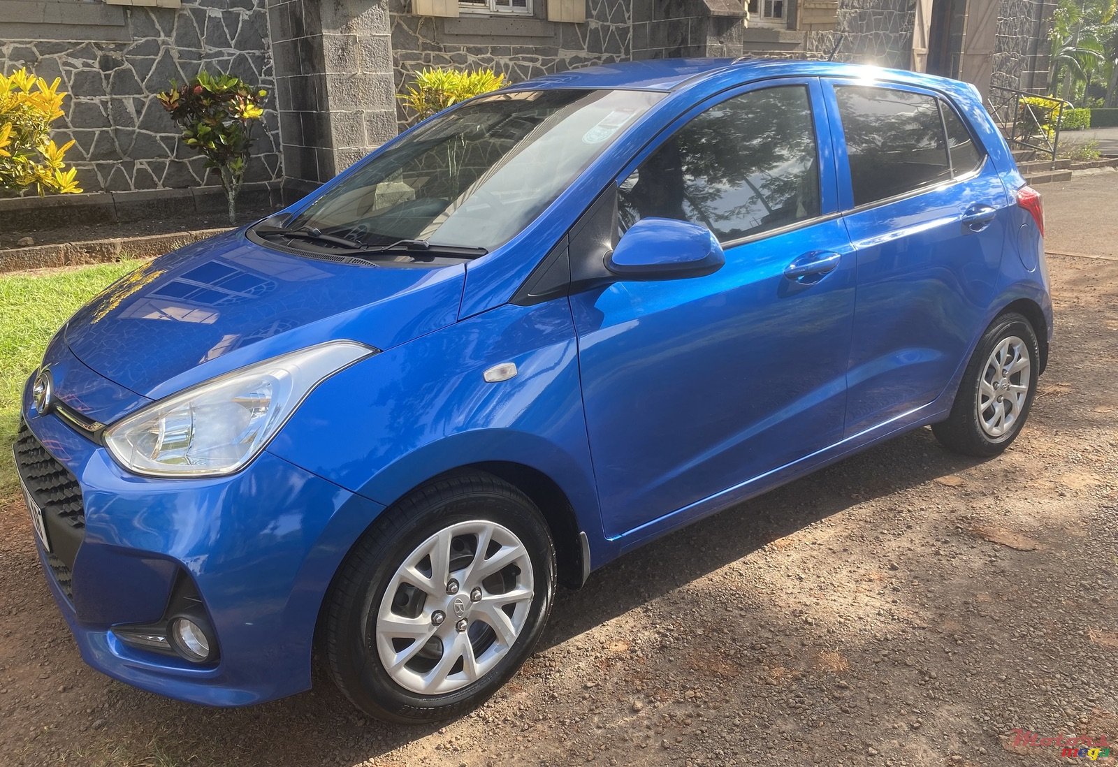 2018' Hyundai i10 Grand photo #2