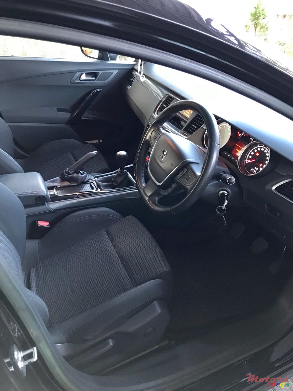 2012' Peugeot 508 photo #2