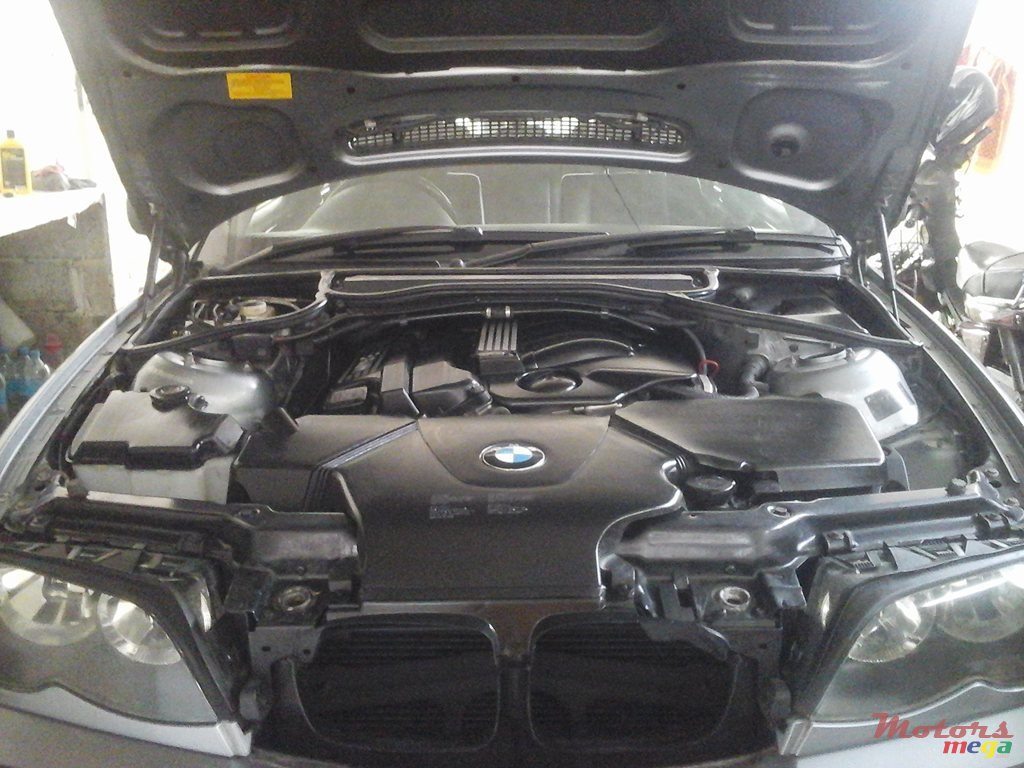 2004' BMW 3 Series E46 2000-2005 photo #3