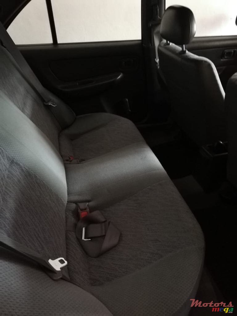 1999' Nissan Sunny photo #3