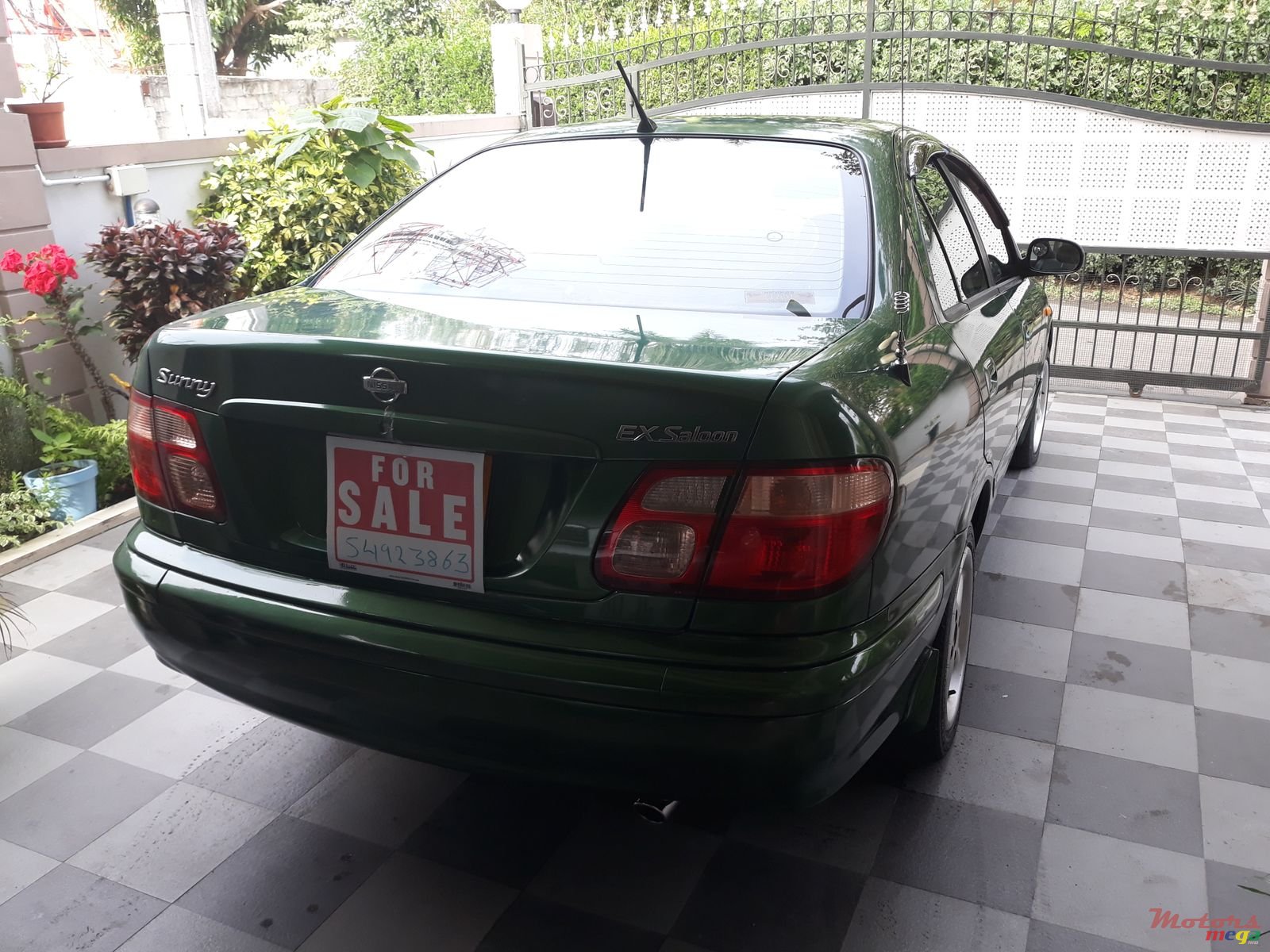 2000' Nissan Sunny photo #3